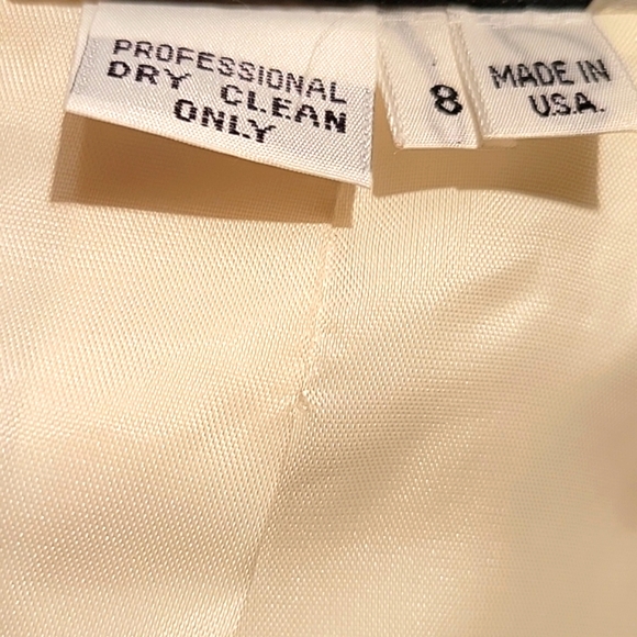 Vintage Neiman Marcus Farinae Womens Jacket White With Gold Accents SZ8 - Picture 7 of 9